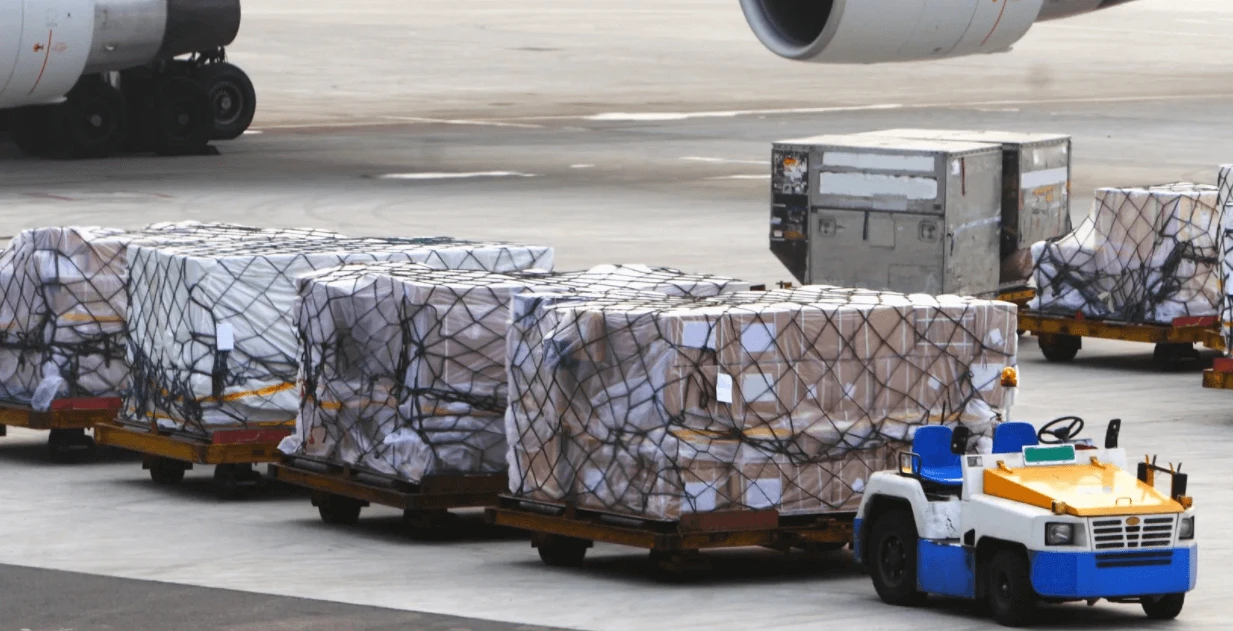 Основные параметры грузов при авиаперевозке: что должен знать заказчик?
